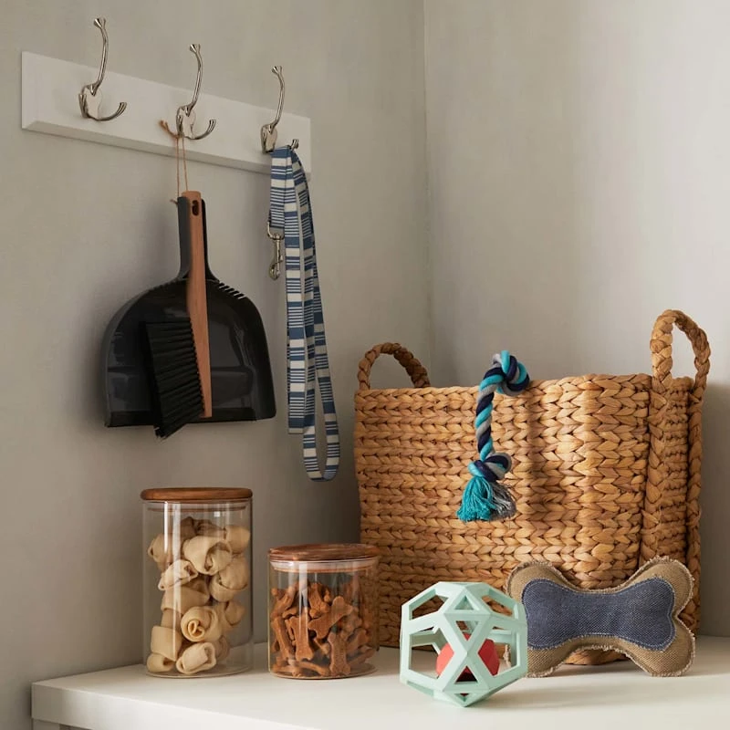 3-Hook Triple Wall Hanger, White 3 3-Hook Triple Wall Hanger, White - Image 3